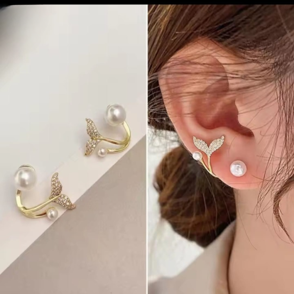 Golden Fishtail Pearl Stud Earrings – Trendy Korean Style